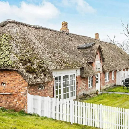 Holiday home Vi